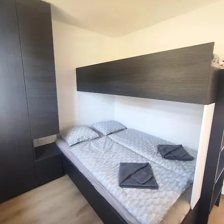 Ferienhaus Mobile Homes Lila & Pino - Pool Access, Beachfront In *