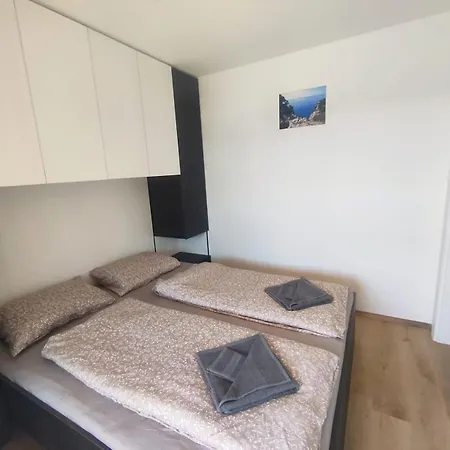 Mobile Homes Lila&pino - Pool Access, Beachfront In
