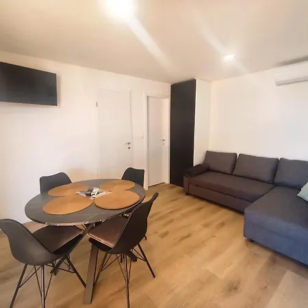 Mobile Homes Lila&pino - Pool Access, Beachfront In * Privlaka (Zadar)