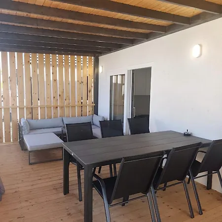 Mobile Homes Lila&pino - Pool Access, Beachfront In Casa vacanze