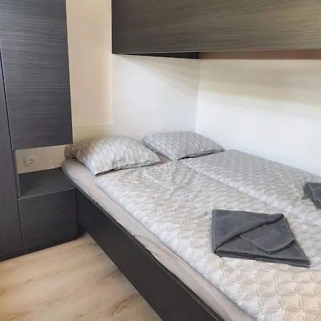 Mobile Homes Lila & Pina - Pool Access, Beachfront In *